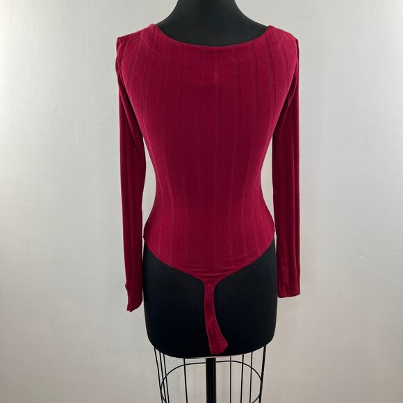 FREE PEOPLE Red Bodysuit Rayon Stretch Ribbed Square Neck Knit Size X-Small XS - Picture 7 of 10